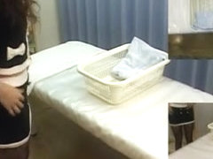 Japanese sex video with the masseuse jerking a rod