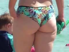 Nice ass on the beach