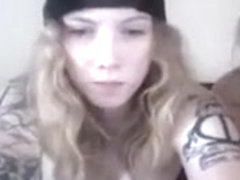 Amazing ebony teen webcam striptease