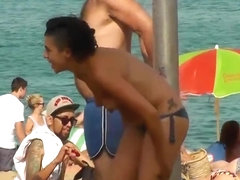 Beach Voyeur Topless Amateur Close-Up Video