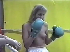 MW Nicole vs Jenny boxing