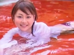 SUGIHARA Anri in the pool