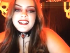 Katie Cummings BBW webcam Halloween