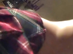 Amateur porn video with a sexy emo chick