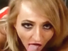 Sultry blonde Natasha Starr messy facial