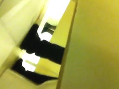 Amateur legs that look turning on spied in wc on voyeur cam