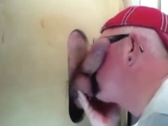 Amateur Gloryhole Cock Suck and Cum Swallow