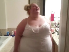 ssbbw shower