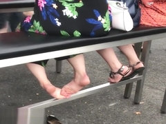 soft feet & soles (it's the lady with the black shirt at the end)