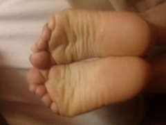 Amina first footjob.