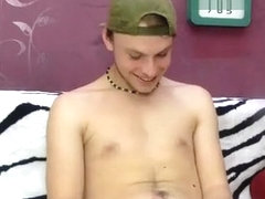Naked Guy Masturbating On Cam