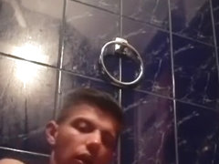 Hot load în shower