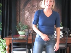 Niki Bursting in Jeans
