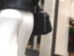 Huge butt in loose white pants