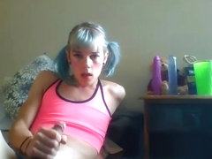 Cute Tranny Jerks Off on Cam