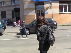 Risky public sex adventure with hot babe