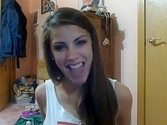 amateur hot teen brunette makes her tongue dance