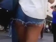 chica sexy shorts