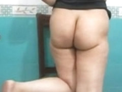 Bangla desi wife showing big ass